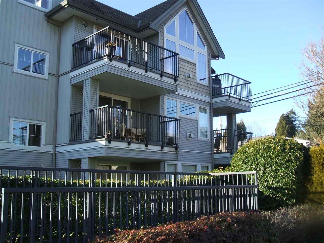 r2332211