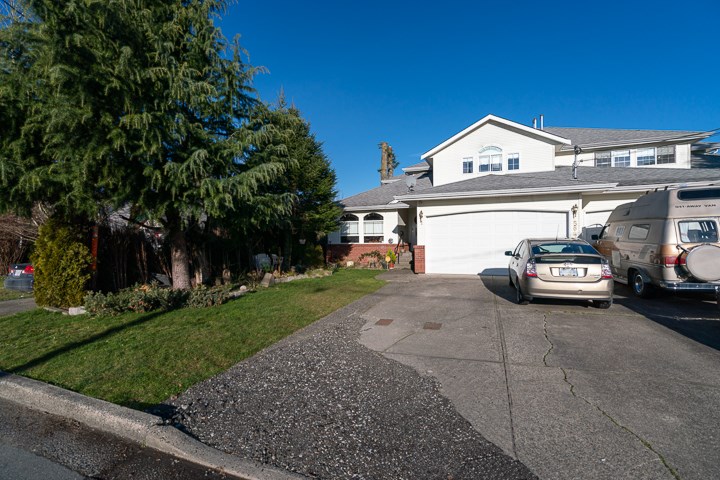 r2338413