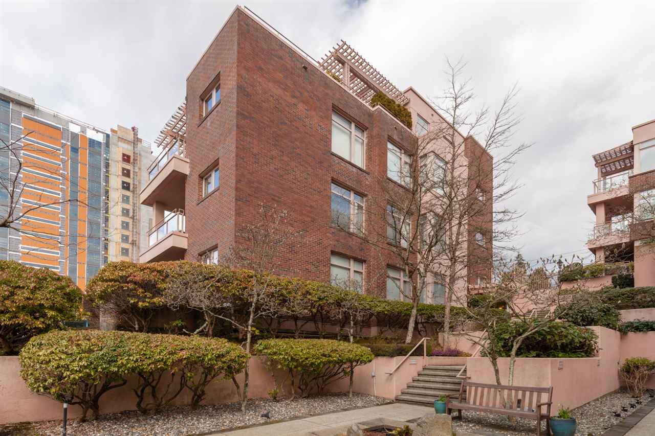 r2349045