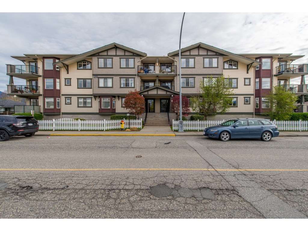 r2357156