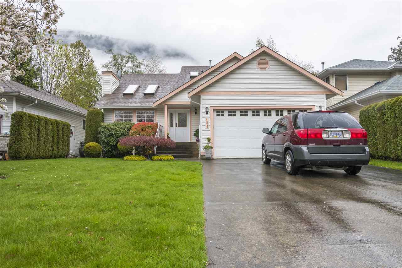 r2361851